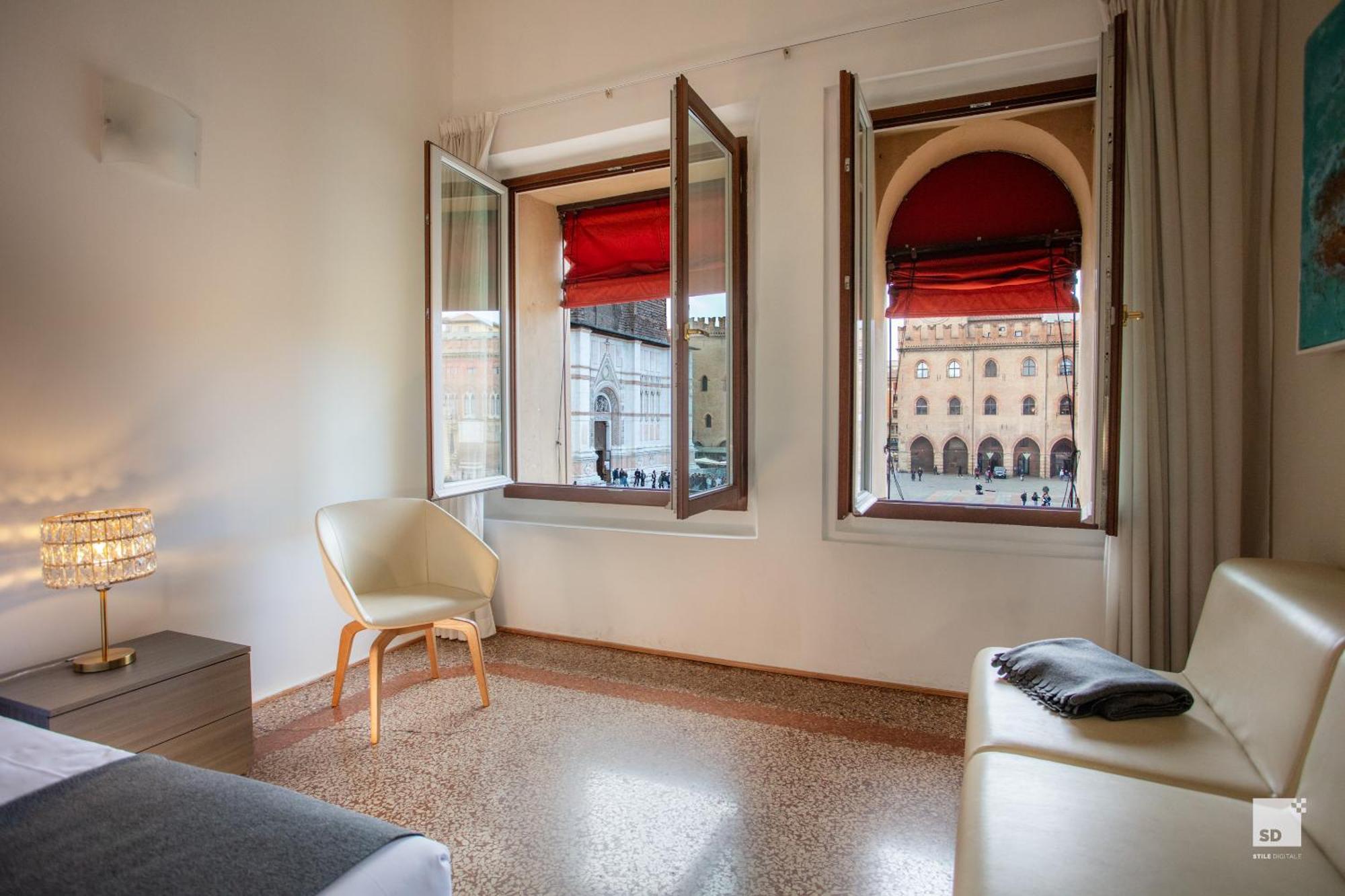 Urbanicooh Paracelso - Piazza Maggiore View ボローニャ エクステリア 写真